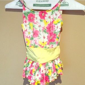 floral bathing suit 🌸🌼